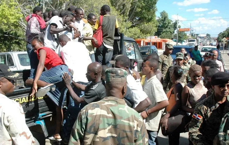 Deportaciones-haitianos-e1732057460954