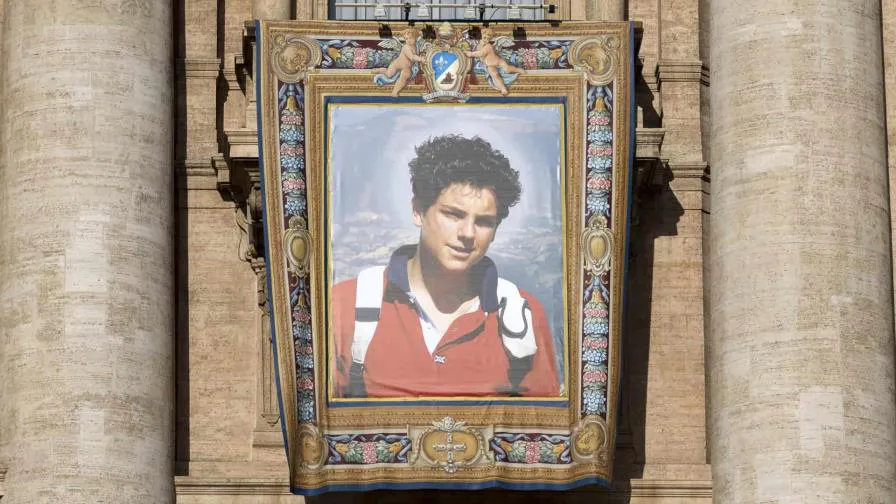 carlo-acutis-es-canonizado-como-el-primer-santo-milenial-d98c6547-focus-0-0-896-504