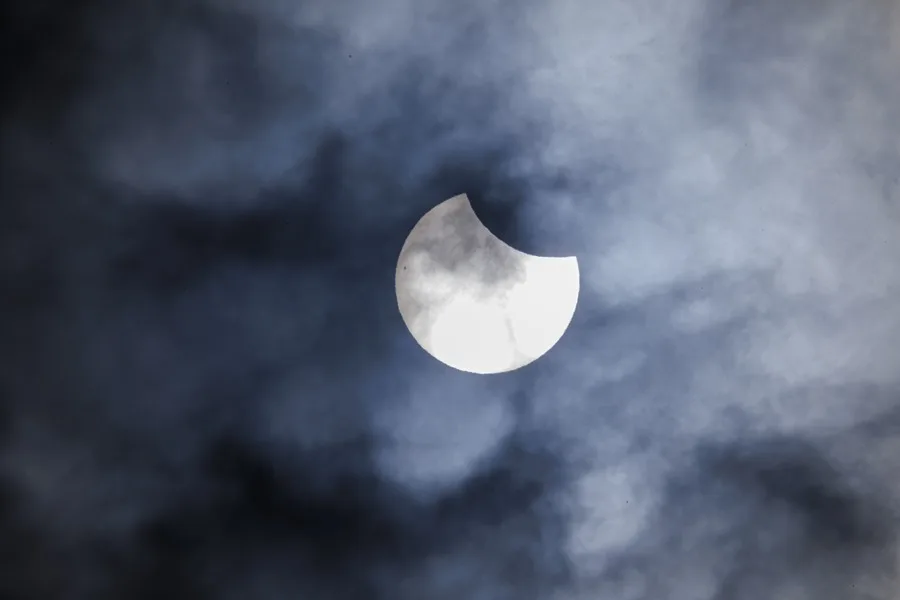 Eclipse_solar_Suramerica