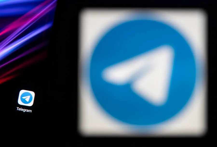 FRANCE-SOCIAL-MEDIA-WHATSAPP