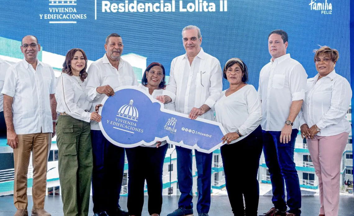 Luis-Abinader-entrega-obras-SDO-1140x694