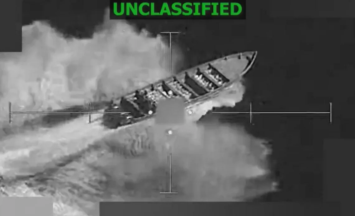 Infografia-planes-y-precios-sencilla-listados-caracteristicas-fondo-blanco-5-1140x694