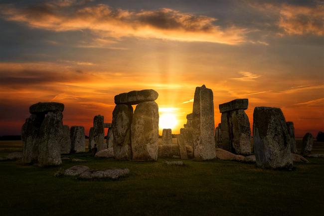 06-21_dia-internacional-solsticio_stonehenge_m