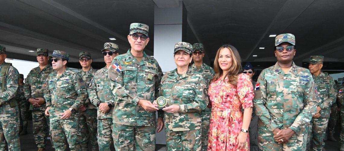Ministerio-de-Defensa-reconoce-liderazgo-y-empoderamiento-de-las-mujeres-militares-y-policiales-8-qru9uo7en5w2599nabpvlmpg0mk6210c03qlzuguiw