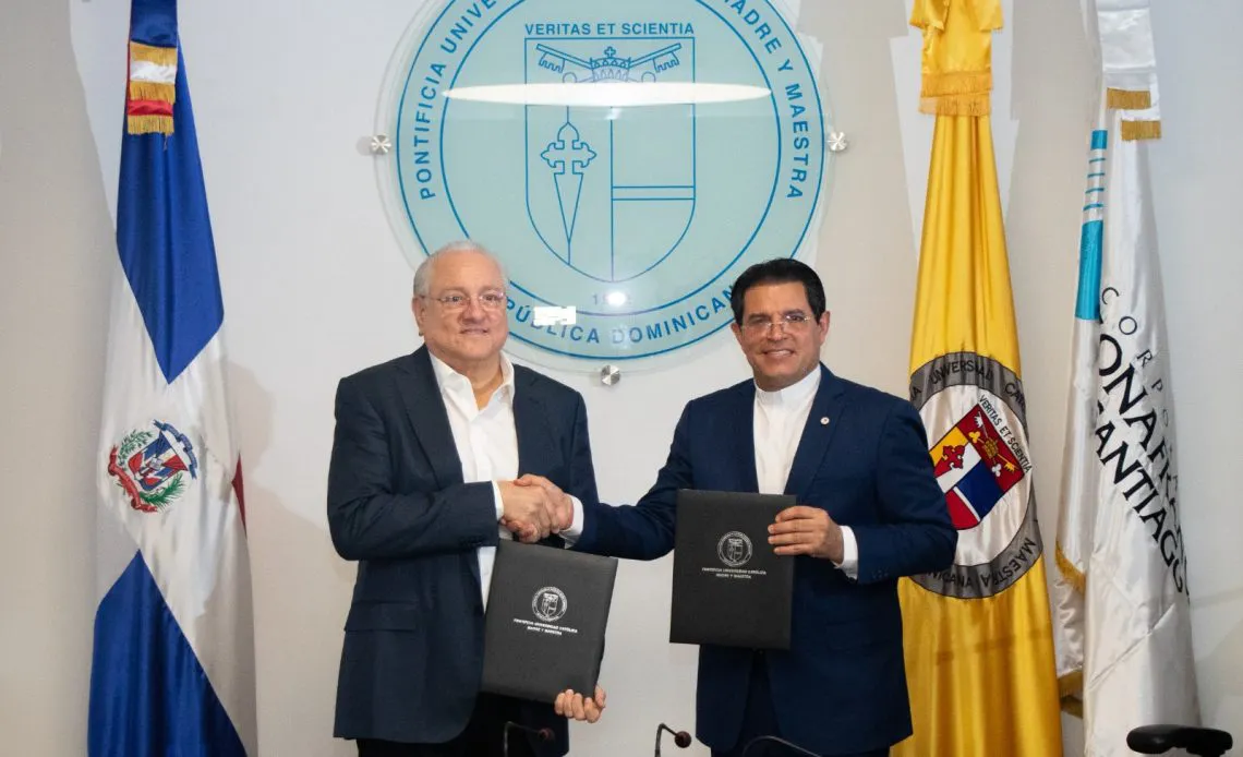 PUCMM-firma-convenio-1140x694