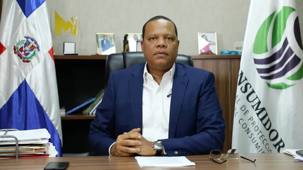 El-director-ejecutivo-de-Pro-Consumidor-doctor-Eddy-Alcantara