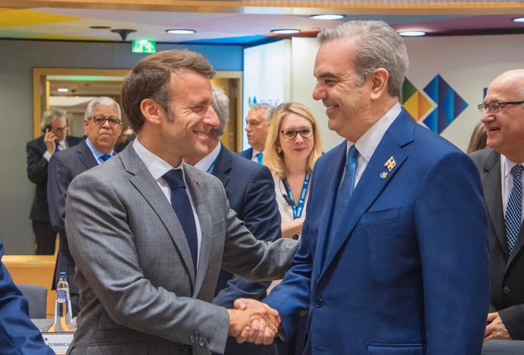 Abinader-y-Macron-1024x694