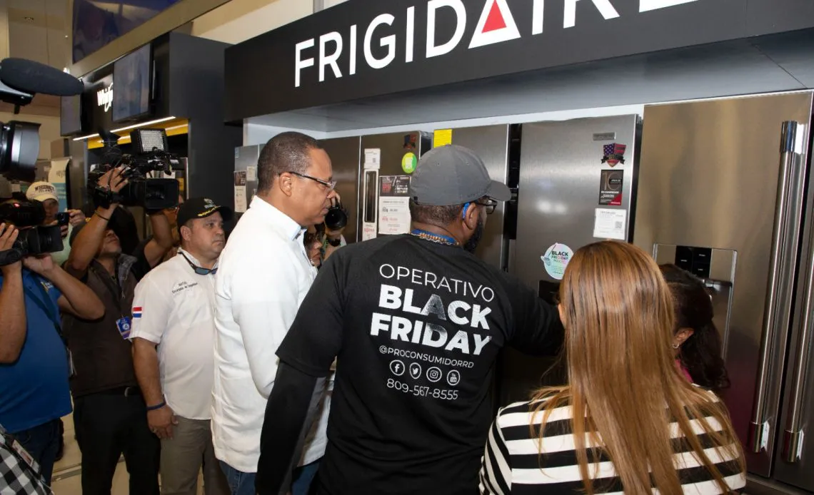 Black-Friday-1140x694
