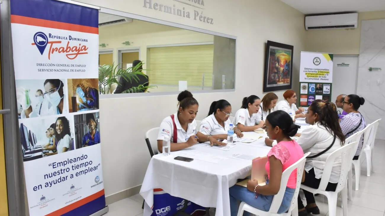 FERIA EMPLEO 1 FOTO
