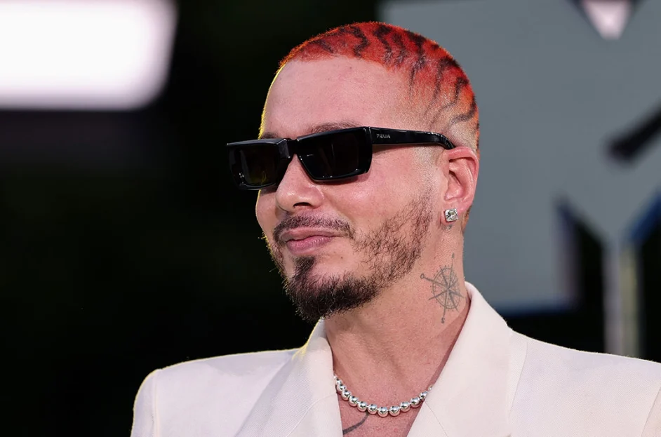 J-Balvin-2022-billboard-pro-1260-1