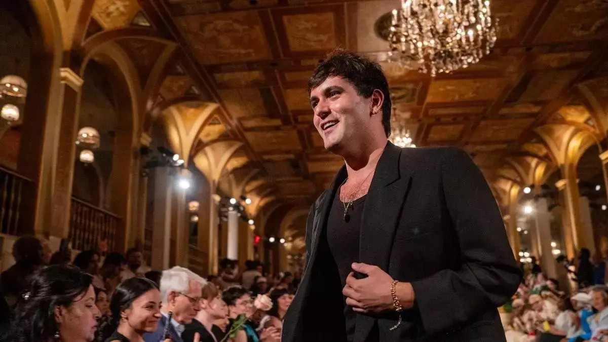 dc74d569-4d5a-44de-9e78-04686218c451_16-9-discover-aspect-ratio_default_0