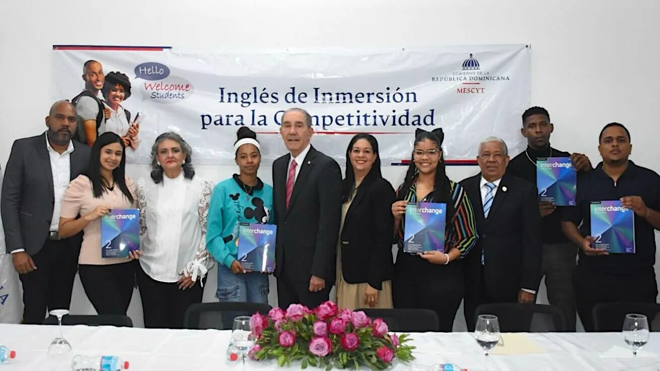 Inglés por inmersión MESCYT