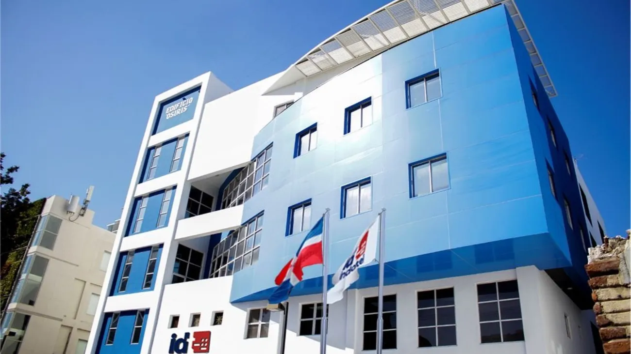 Fachada del Instituto Dominicano