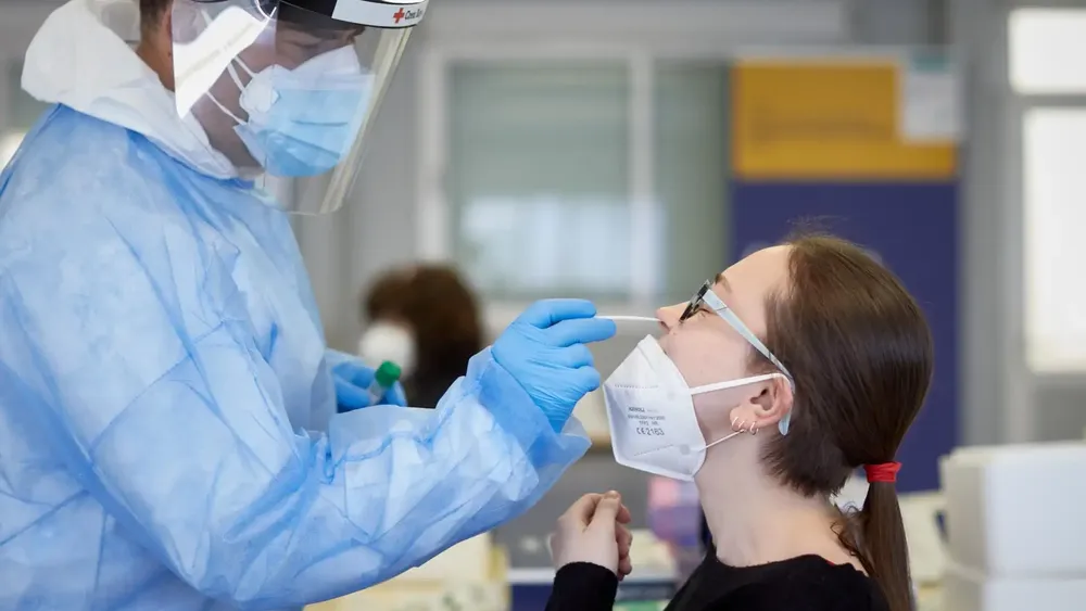 mujeres-pacientes-mas-enfermedad-vez-son-mas-propensos-covid-persistente_98