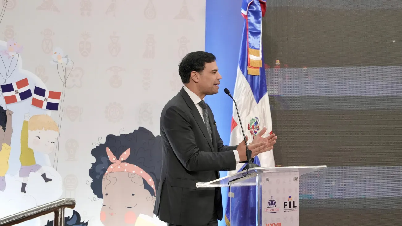 La proyección inaugural estuvo encabezada por el ministro de Cultura, Roberto Ángel Salcedo