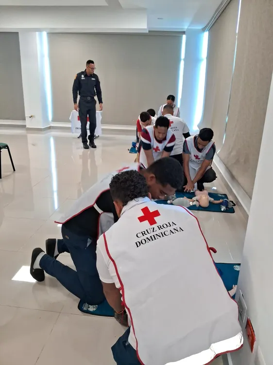Entrenamiento-sobre-las-modernas-practicas-de-atencion-pre-hospitalaria-scaled