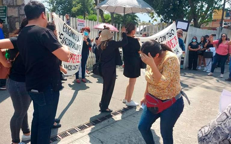 Mientras se realizaba el plantón, la Delegación Veracruz Sur del IMSS mediante un comunicado dio a conocer que el servidor público está sujeto a un proceso administrativo