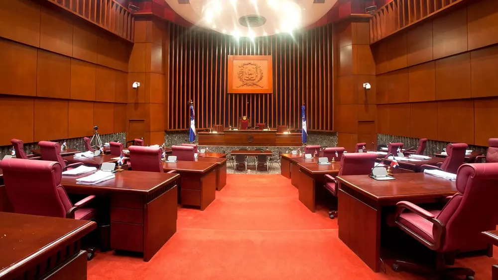 Hemiciclo-del-Senado-de-la-Republica-Dominicana-min