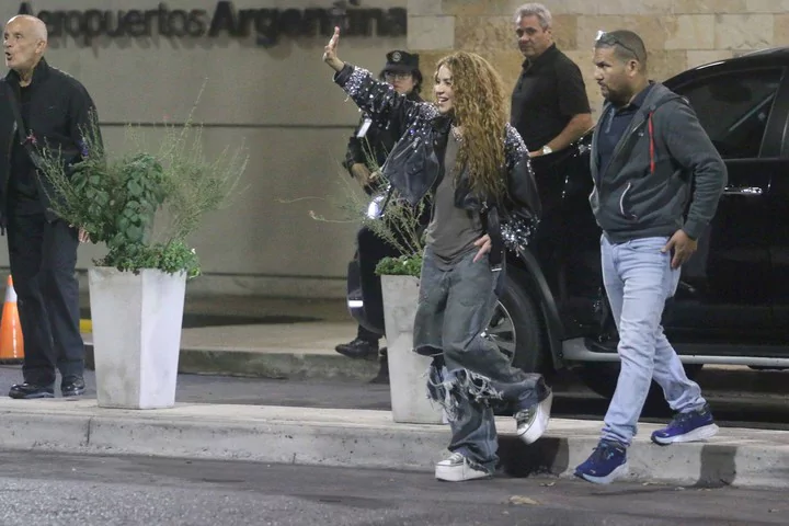 Shakira-llega-a-Argentina