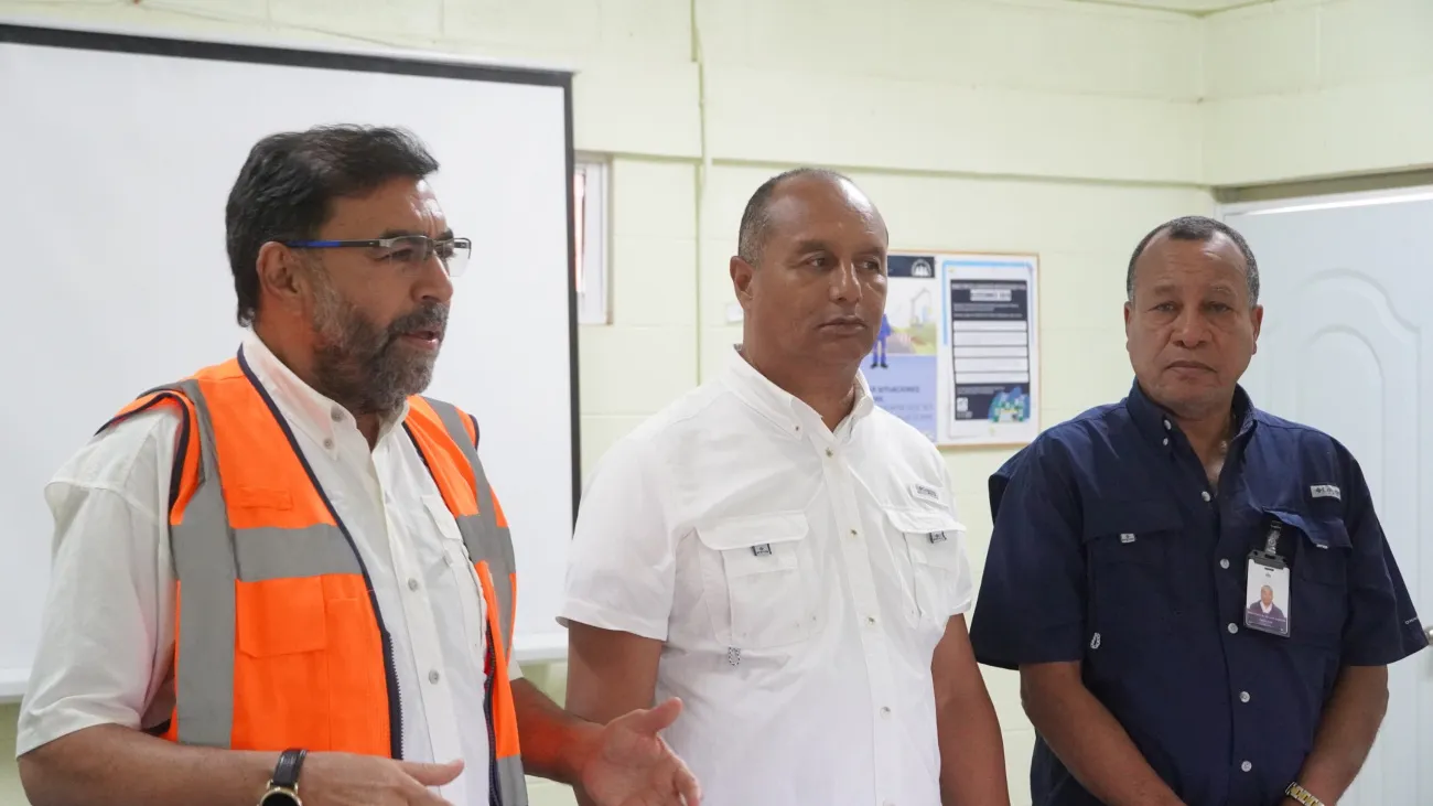 Foto 1. Olmedo Caba Romano y Eulalio Ramírez (INDRHI y Agricultura)