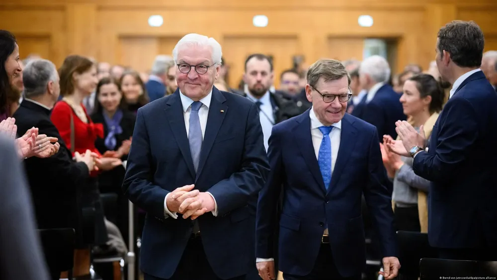 fcc0dd8f93e3cbad1cd088db2a11d88e