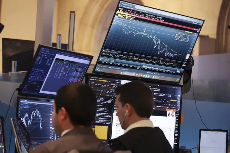 WALL-STREET