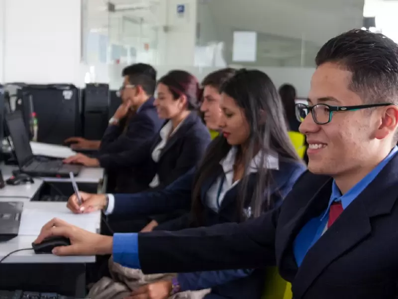 jovenes_del_sena_4_0.jpeg