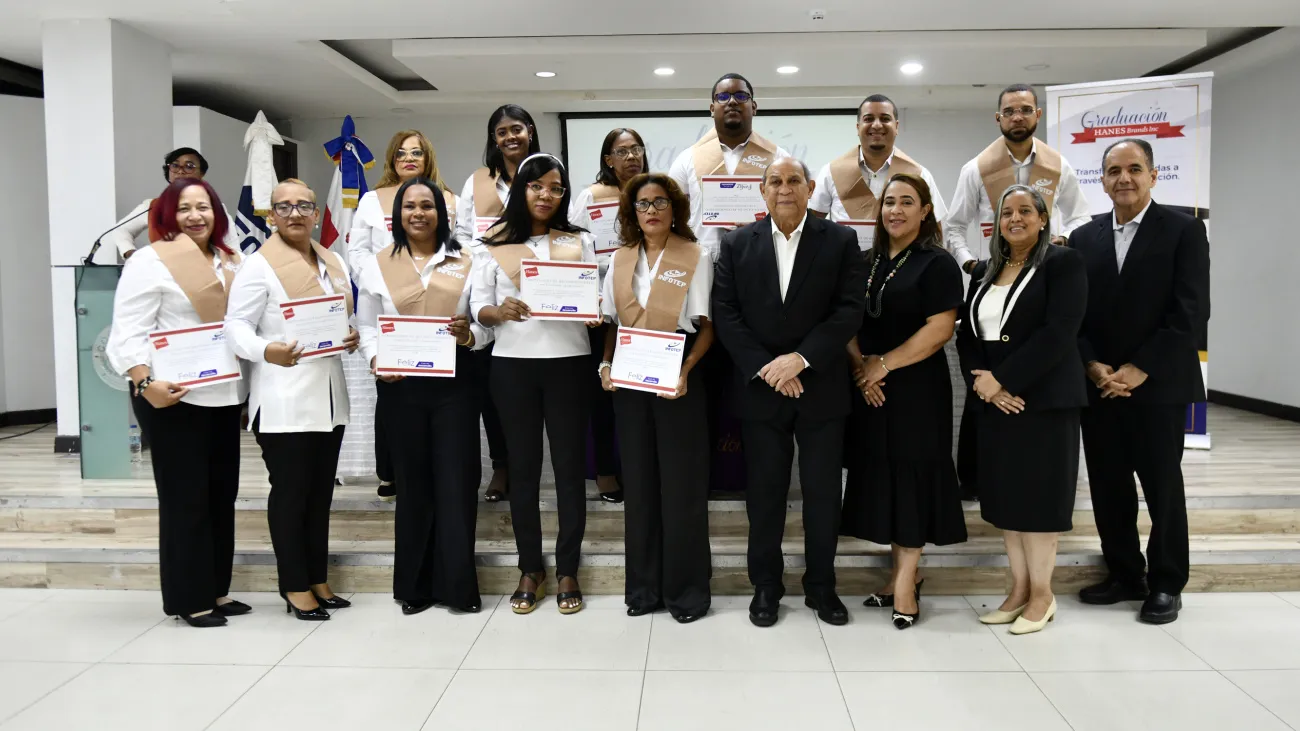 INFOTEP certifica más de 300 trabajadores del sector zonas francas en Santo Domingo Este