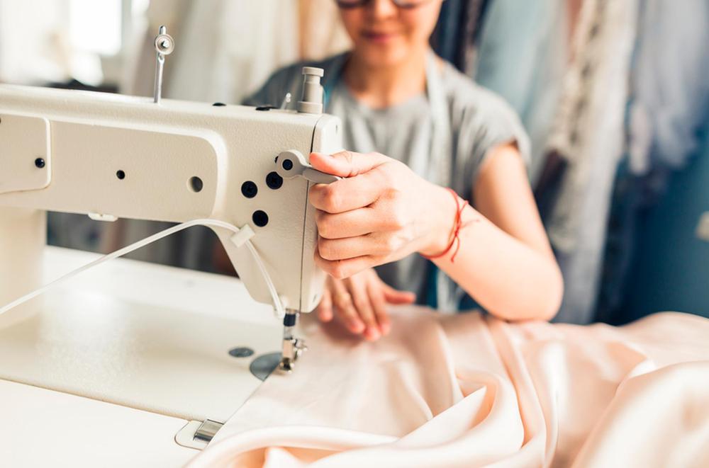 confeccionista-de-prendas-de-vestir-senati1800-x-1190