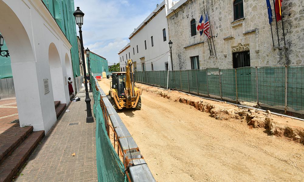 david-collado-anuncia-avance-de-remozamiento-de-la-zona-colonial-dpolanco-34