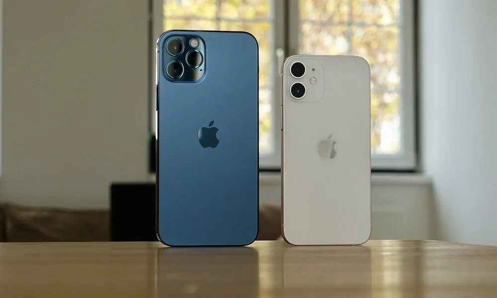apple-multas-patente-cargador-iphone-12-brasil
