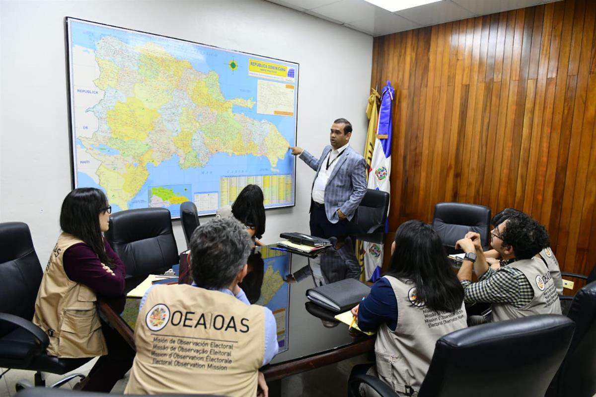 img-WhatsApp-Image-2024-02-14-at-3.49.36-PM