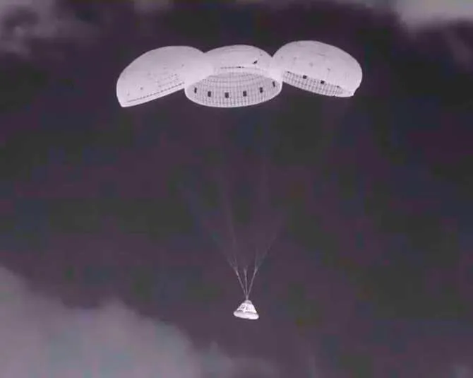 3159_la-nave-starliner-vuelve-a-la-tierra-sin-tripulacion