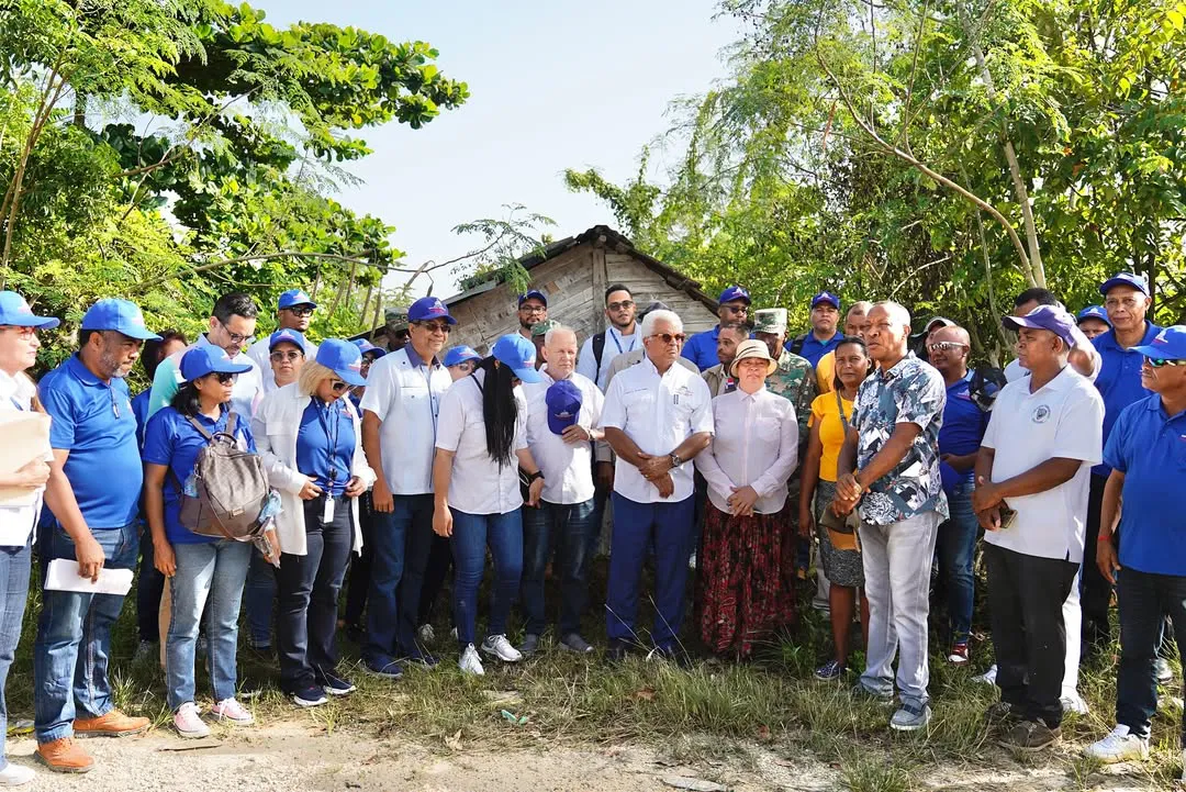 🏡📋 La @dgbnrdo y @cea_rd dieron inicio a los levantamientos técnicos del proceso de titulación (2)