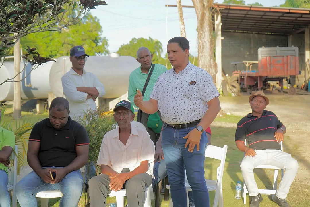 El director de @dgbnrdo y @cea_rd Rafael Burgos Gómez, anunció el inicio de la Zafra Azucarera del Ingenio Porvenir, programada para la primera semana de enero de 2025 .Burgos Gómez destacó que el ingenio (2)