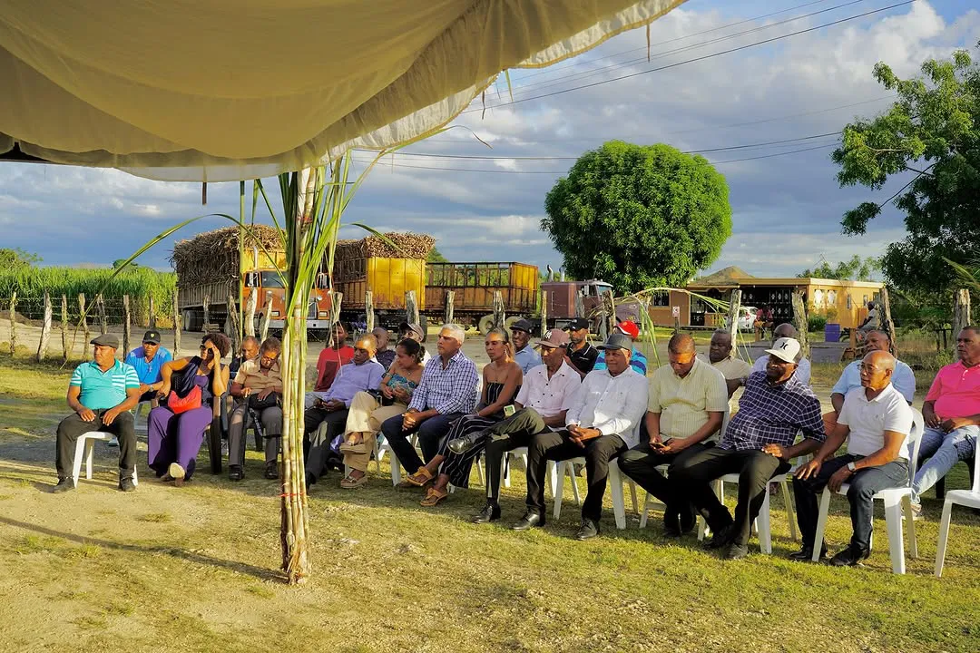El director de @dgbnrdo y @cea_rd Rafael Burgos Gómez, anunció el inicio de la Zafra Azucarera del Ingenio Porvenir, programada para la primera semana de enero de 2025 .Burgos Gómez destacó que el ingenio (1)