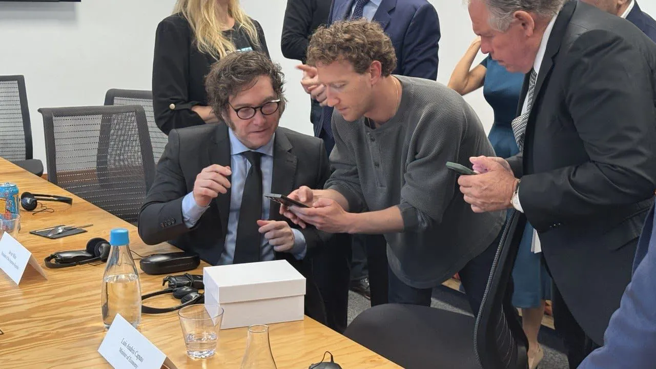 javier-milei-y-mark-zuckerberg-1811276