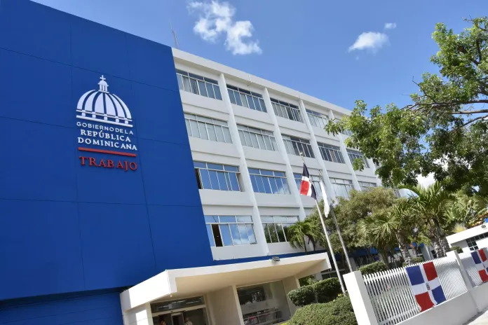 Fachada-Ministerio-de-Trabajo-scaled-1