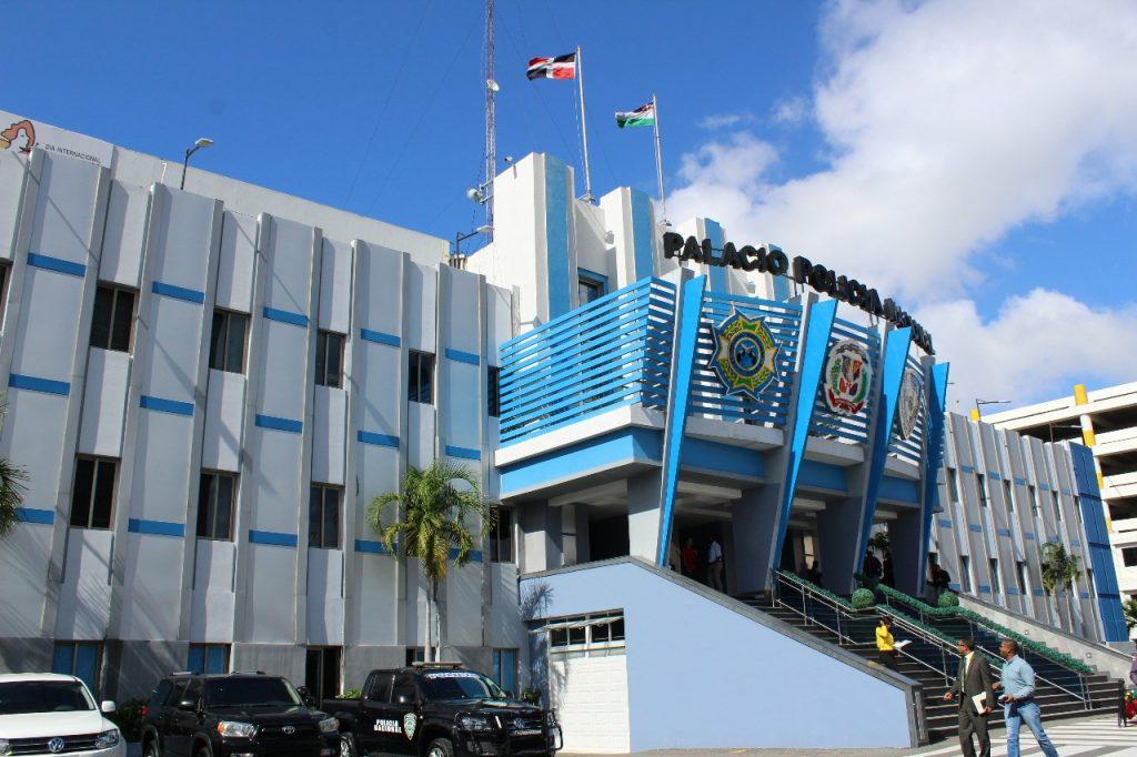 ae166e7f-fachada-policia-nacional-04052018-kelvin-de-la-cruz-1024x682-5d967c56833c5
