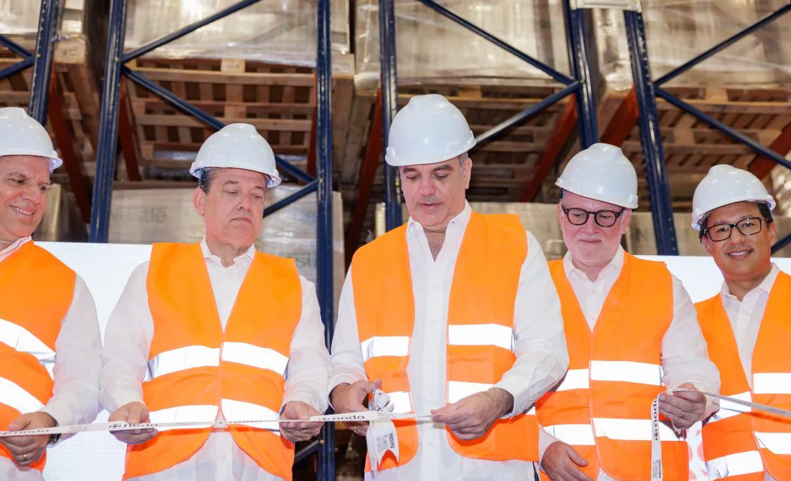 Abinader-en-San-Critobal-1140x694