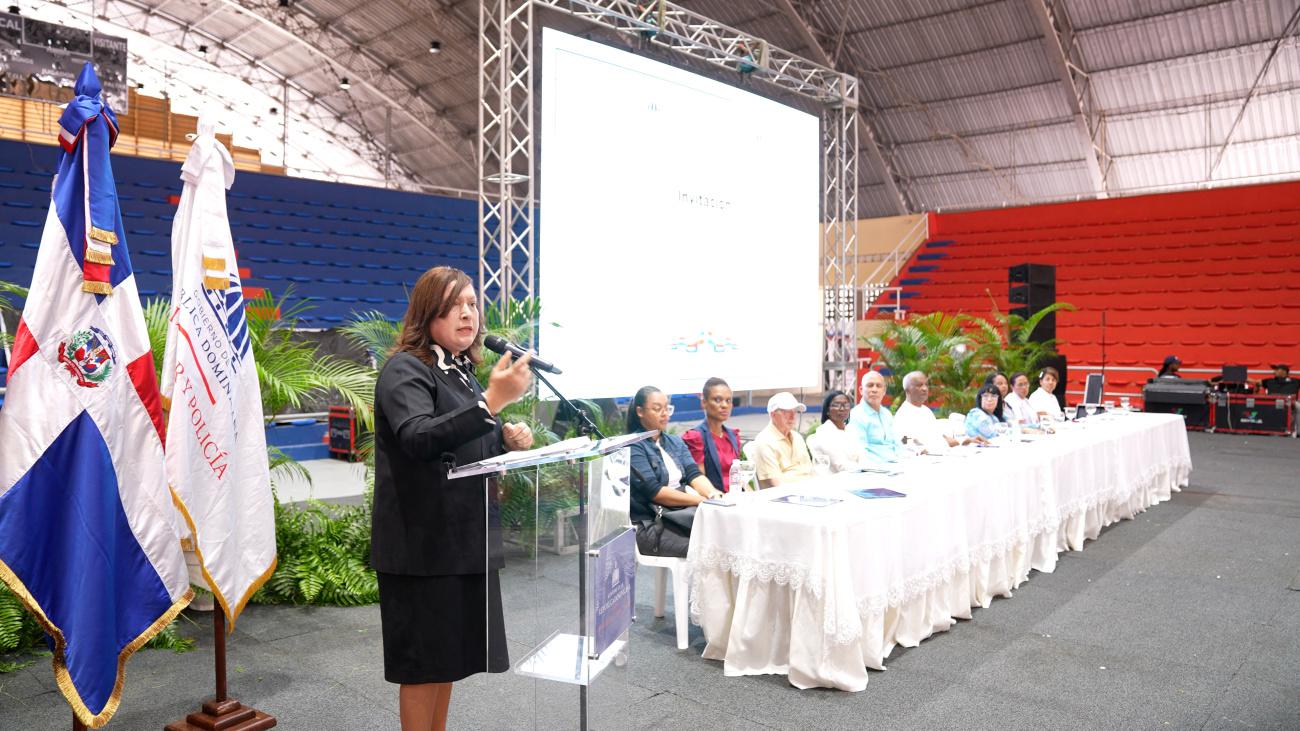 Angela Jaquez, Viceministra MIP Clubes de Paz-San Cristobal MIP abril 2024