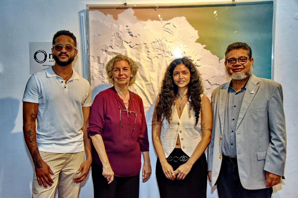 4c13d7d1925978c23293c287ae45c1b4_XL