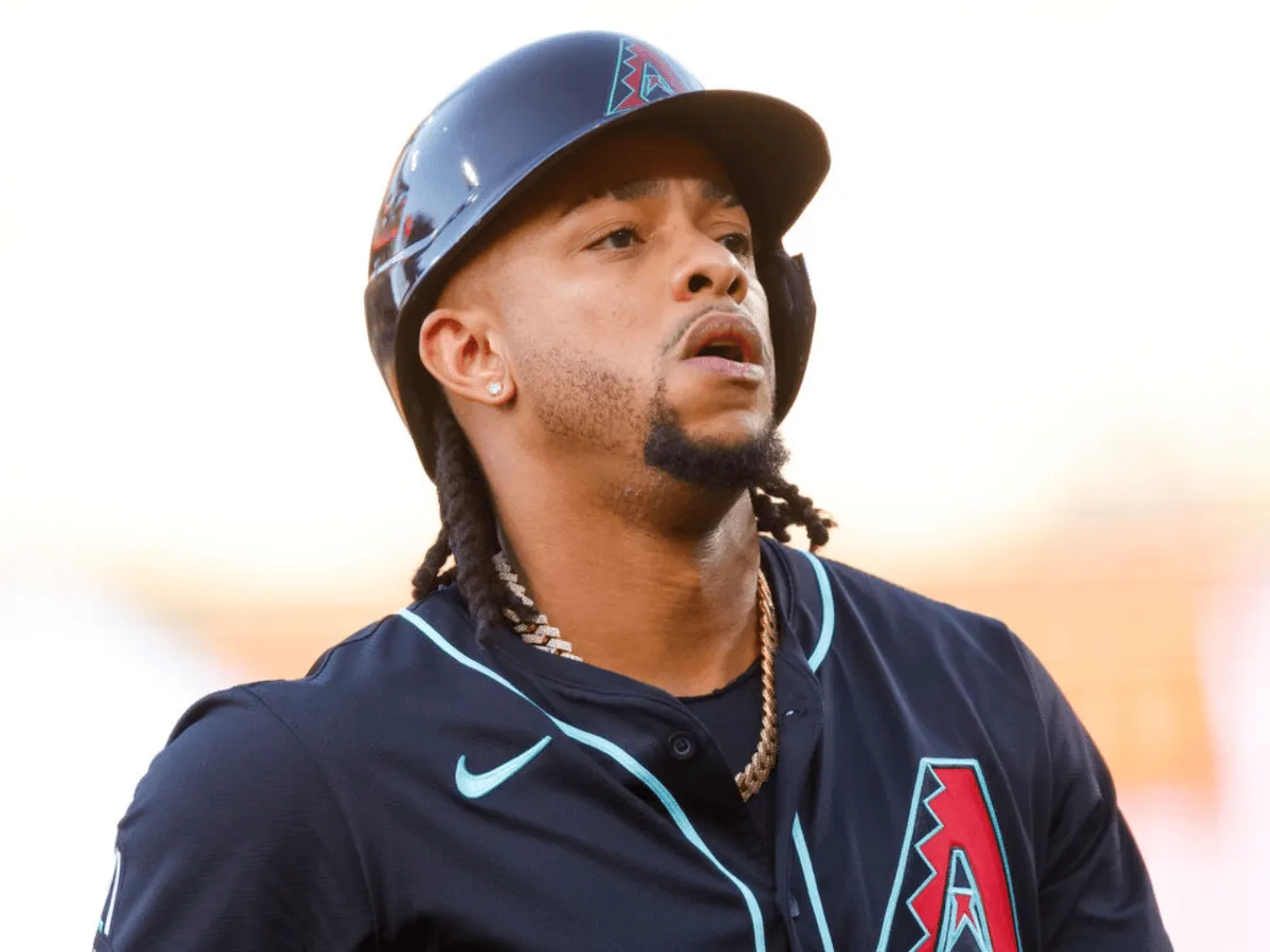 ketel_marte_-1-.png_1902800913