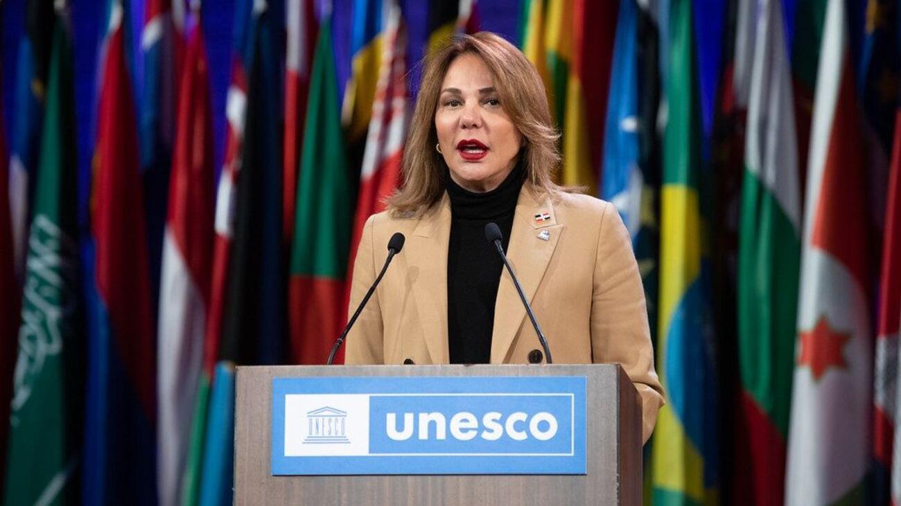 la ministra de Cultura, Milagros