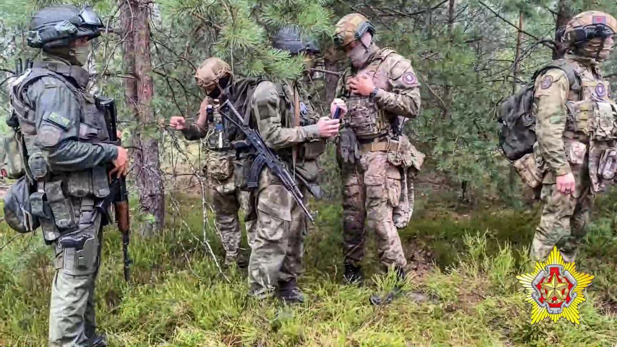 soldados-de-bielorrusia-y-miembros-de-wagner-en-unas-maniobras-conjuntas-cerca-de-la-ciudad-de-brest-en-un-video-sin-datar-difundido-el-pasado-20-de-julio