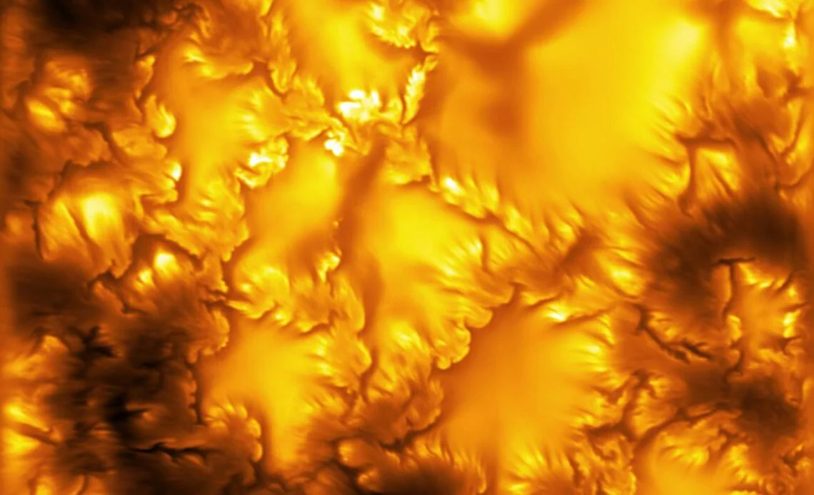 El-telescopio-Inouye-capta-la-superficie-del-Sol-con-una-resolucion-inedita-y-detecta-un-fenomeno-clave-1140x694