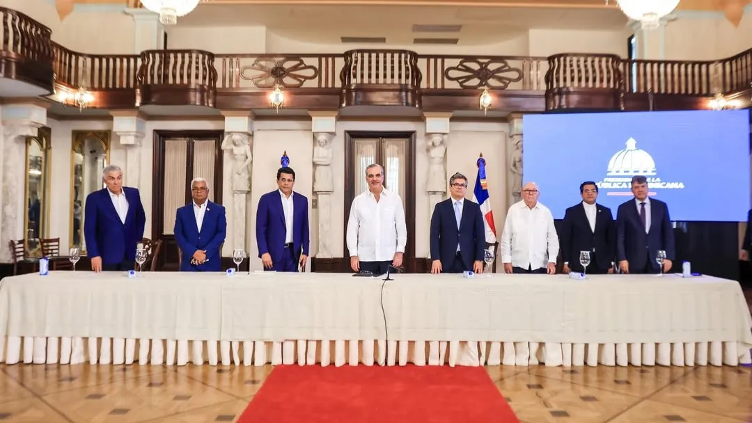 Durante la tarde del martes participe en el anuncio oficial de la adquisición de los terrenos de