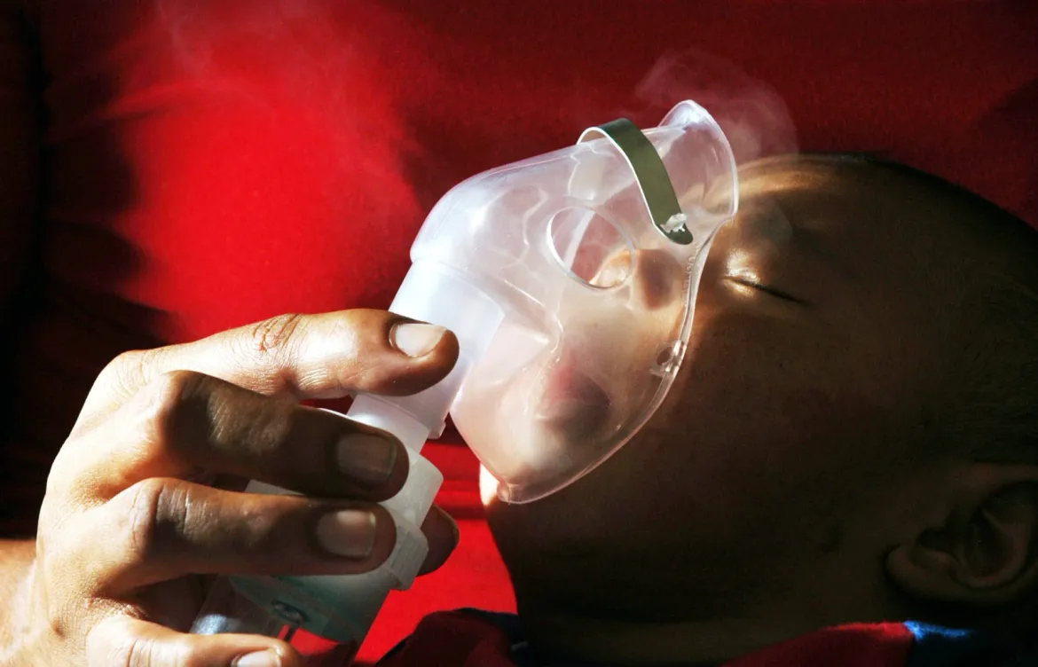 neumonia-infantil-mascarilla-oxigeno-1170x752