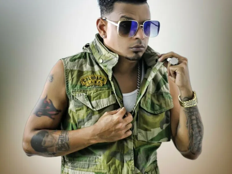 Tito-Swing-e1728661733999-800x600