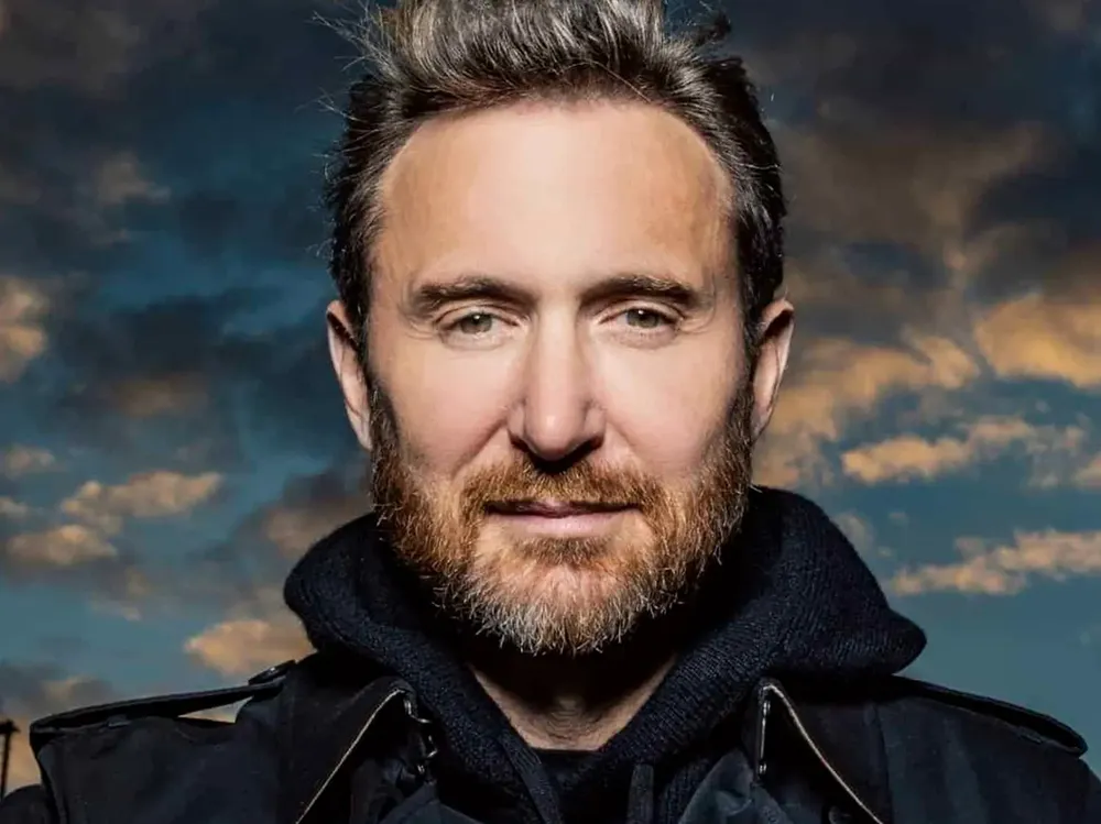 David-Guetta-lapiramide-360